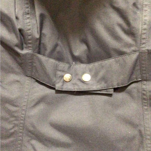 The North Face. Woman’s Arctic Parka - Picture 7 of 8